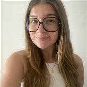 Étudiante en licence de psychologie à l’Université Catholique de Lille, donne des cours de soutien scolaire et de l’aide au devoir