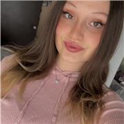 offro lezioni private a bambini delle scuole medie ed elementari, spiegando nel modo più semplice possibile