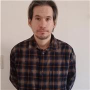 Profesor de Historia para estudiantes de secundaria, realizó repaso, resúmenes y una previa evaluación para el rendimiento