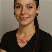 Soy una persona cercana y dinámica. Daré clases a estudiantes que necesitan apoyo para mejorar en sus estudios y superar dificulta