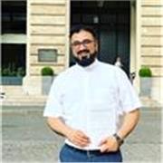 Dottore della missiologia, sono nato in Armenia parlo molto bene russo