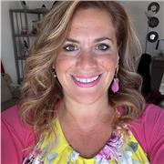 English and italian spanish and chinese . Years of experience in teaching .One to one and groups/live and online / able to commun