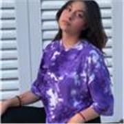 Profesora de baile da clases de danza urbana a las personas desde los 10 años