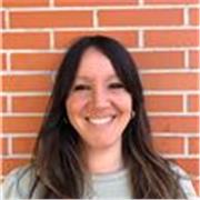 Graduada en Magisterio imparte clases de Euskera e Ingles