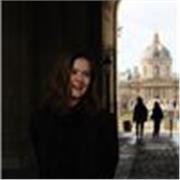 Profesora de Física, Matemáticas y Química apta para estudiantes de bachillerato. 