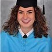 Traductora e intérprete y filóloga inglesa recién graduada con experiencia en escuela de idiomas internacional.