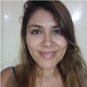 Profesora derecho con título habilitante