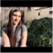 Soy Maribel llevo tiempo dedicándome a la enseñanza y me encanta los niños. Me gusta poder ayudarles en su aprendizaje 
