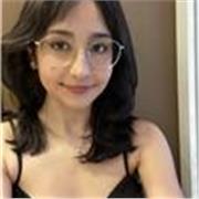 Soy una estudiante universitaria de filología clásica. Puedo darle clases a personas de primaria, ESO y bachillerato.
