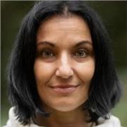 Profesora de inglés, todos los niveles y edades años hasta 90. Especializada en preparación de Cambridge y Trinity exams