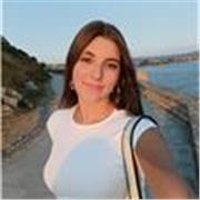 Chica estudiante de Ed. Infantil en la US, ofrezco clases de lengua con pasión por los niños y por enseñar