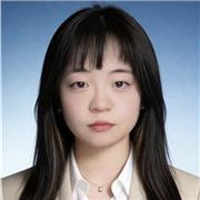 Erfahrene Englischlehrerin, die Kinder aller Altersgruppen unterrichtet und im IELTS hervorragende Leistungen erzielt.