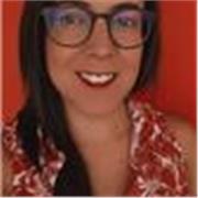 Maestra de español e inglés, cuento con CELTA y actualmente estoy en la certificación de ELE