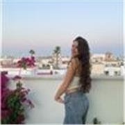 Supporto scolastico in tutte le materie per studenti di scuola elementare e media e ripetizioni di diritto per le scuole superiori