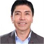 Profesor de español dicta clases parea todas las edades