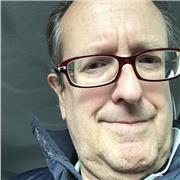 Appassionato di fotografia dall’età di 14 anni a disposizione di chi vuole avvicinarsi alla fotocamera digitale e/o analogica