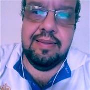 Professor particular com mais de 12 anos de experiência na área de docência e de 30 anos de experiência na área administrativa