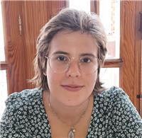 Imparto clases de apoyo en todas las ramas de humanidades y apoyo general para primaria.  soy estudiante de filosofía por la uned y graduada en fotografía. 