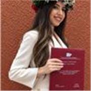 Laureata in Lingue e Letterature straniere impartisce lezioni di Francese e/o Inglese a bambini, ragazzi e adulti di qualsiasi età