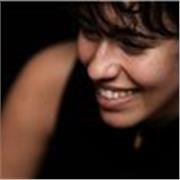 Profesora licenciada de lengua y literatura con el Máster de profesorado realizado y experiencia en centros.