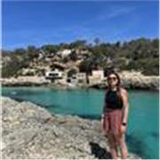 Estudiante de 3ero de carrera. 
Desde 1° de PRIMARIA hasta 4°de la ESO.
Materia: euskara, matemática, historia, lengua castellana