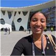 Hablante nativa, apasionada por enseñar inglés práctico a estudiantes que buscan confianza y fluidez. Con experiencia en tutorías.