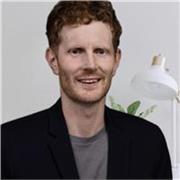 Nativo 17 años experiencia da clases particulares en Madrid y por Skype