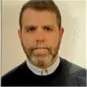 Preparado, conocedor de la materia y con experiencia. 