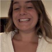 Ragazza neodiplomata al liceo linguistico (inglese,spagnolo e cinese)