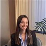 Trabajadora, empatica y comprensiva. Estudiante de economia y Governance. Tengo experiencia con alumnos de primaria y secundaria.