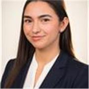 Hola, soy graduada en Educación Primaria, mención en Lengua Inglesa, título de inglés C2.1 por la EOI y grado medio de violonchelo