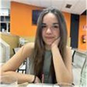 Me defino como a una persona muy activa y con muchas ganas de enseñar. Patinar me gusta mucho y me gustaria enseñarles a los alumn