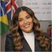 Dynamic, patient Portuguese/English tutor helping beginners gain real confidence fast.