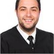 Soy un estudiante, me acabo de sacar la carrera de contabilidad y finanzas, soy muy dinamico, me encanta ayudar y dar clases a otras personas pero de forma divertida y facil de entender. Llevo dando clases a bastantes niños/as desde hace tiempo y me encan