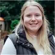 Ich helfe dabei, sich zum Lernen & Weiterentwickeln von Innen heraus zu motivieren, damit die Ziele freiwillig erreicht werden