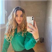 Soy estudiante de medicina, responsable, entregada y organizada