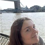 Étudiante en licence d'arts du Spectacle. Je peux aider dans les cours de primaire