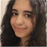 Studentessa scuole superiori impartisce lezioni di inglese