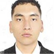 Maestro con certificación, partícipe de una escuela prestigiosa en México, adaptándose a diferentes niveles