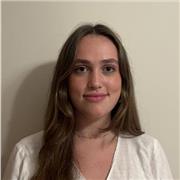 Profesora para primaria, ESO y bachillerato. En Valladolid, estudiante de ingeniería y ADE.