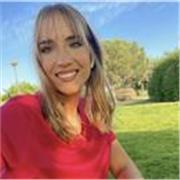 Mi nombre es Sara y doy clases particulares de Lengua Castellana y Literatura en el nivel de Primaria y Secundaria