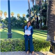 Profesora de pedagogía inclusiva para niños y niñas