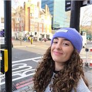 Maestra de primaria especializada en niños con necesidades.