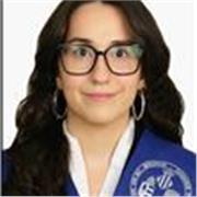 Graduada en Química que oferta clases de esta misma materia a alumnos de todas las edades de todas las provincias