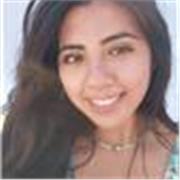 Profesora de inglés imparte clases para todas las edades desde nivel inicial a intermedio