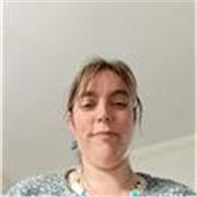 Je suis professeur d'anglais et, espagnol  en attente d'un. Poste. Je suis guide 