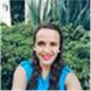 Maestra especializada en lectura y escritura para niños de 4 a 7 años