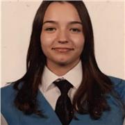 titulada de bachillerato y estudiante de formación profesional superior sin experiencia laboral formal en academia