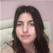 Io sono una studentessa con diploma di istituto professionale socio sanitario. Ho già avuto esperienze di aiuto compiti con bambin