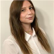 Ciao! Sono Alyssa ho 23 anni e offro la mia disponibilità per aiuto compiti e ripetizioni di quasiasi grado (eng, ita, sto, arte)